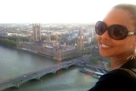 woman looking over london bridge